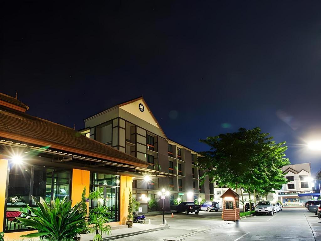 B2 Chiang Rai Boutique & Budget Екстер'єр фото